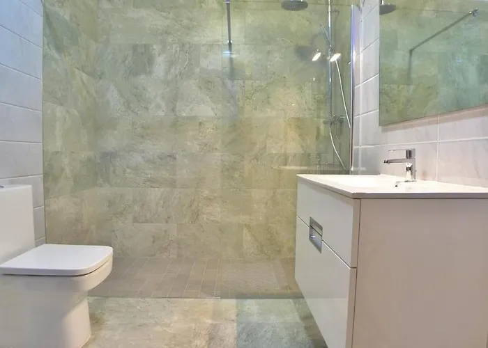 Pinomar - Sleeps 8 - Burriana