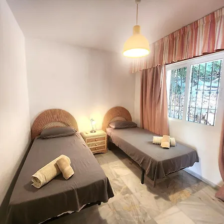 Pinomar - Sleeps 8 - Burriana Villa Nerja