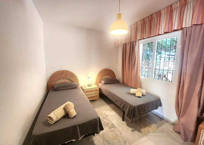 Pinomar - Sleeps 8 - Burriana Villa Nerja