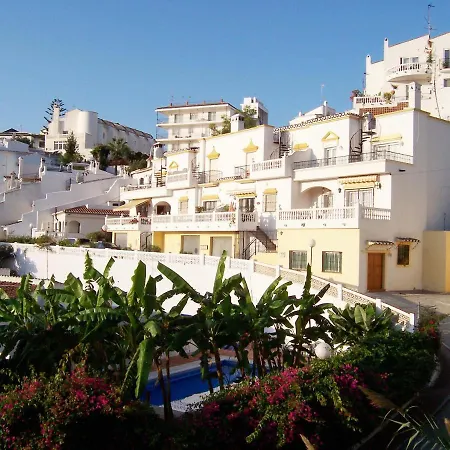 Villa Pinomar - Sleeps 8 - Burriana