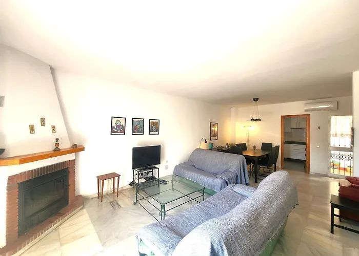 Villa Pinomar - Sleeps 8 - Burriana