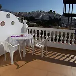 Villa Pinomar - Sleeps 8 - Burriana Nerja