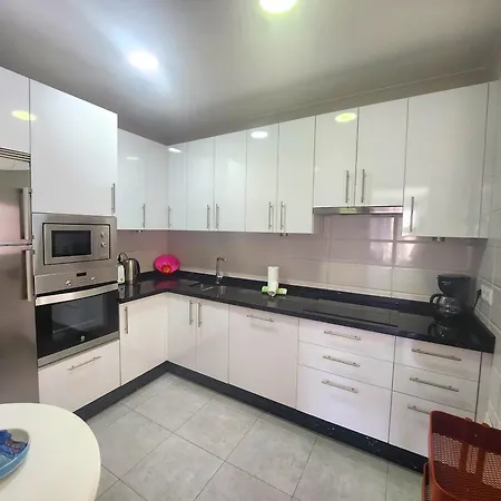 Pinomar - Sleeps 8 - Burriana